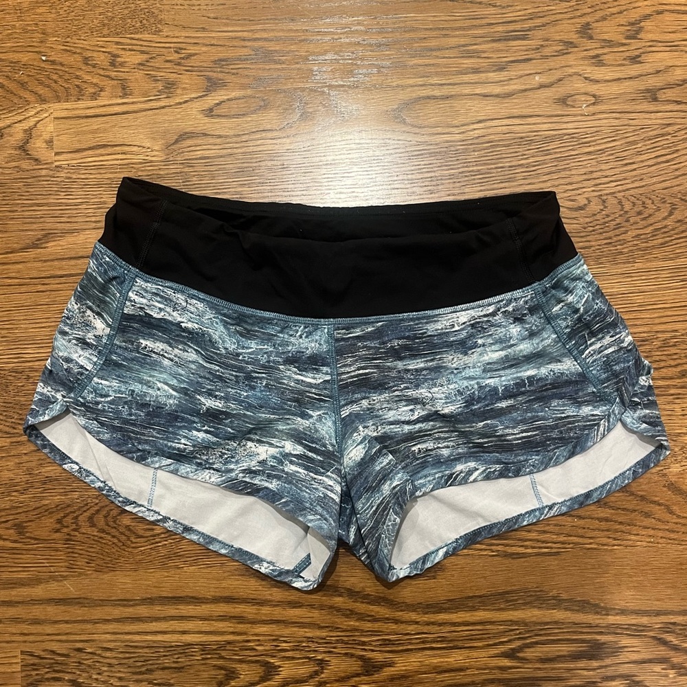 lululemon shorts size 6